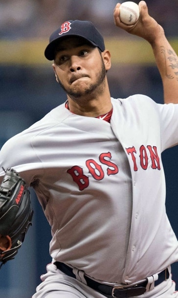 Boston Red Sox: Eduardo Rodriguez Has Another Knee Issue